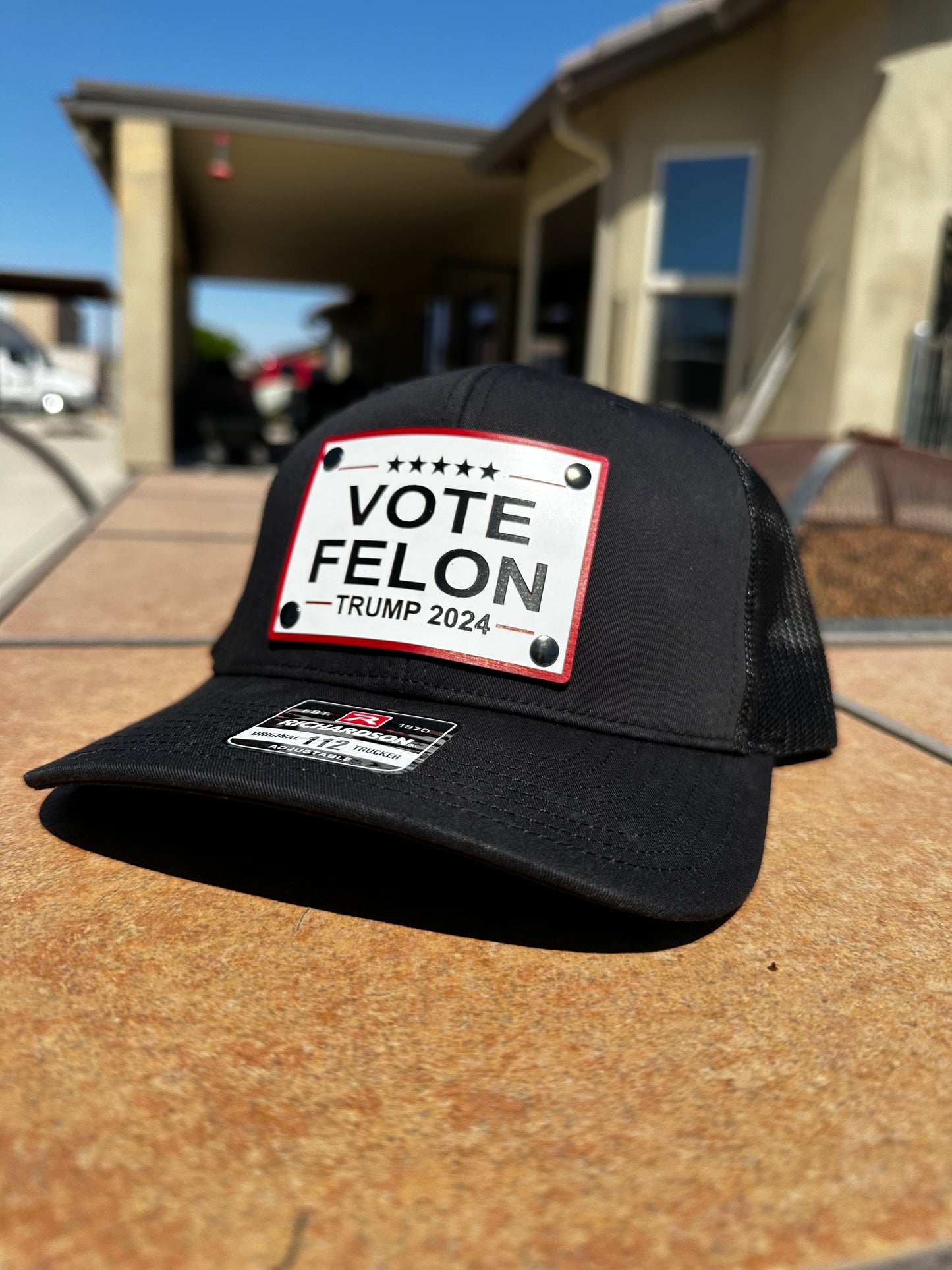 Vote Felan 2024 rivet hat