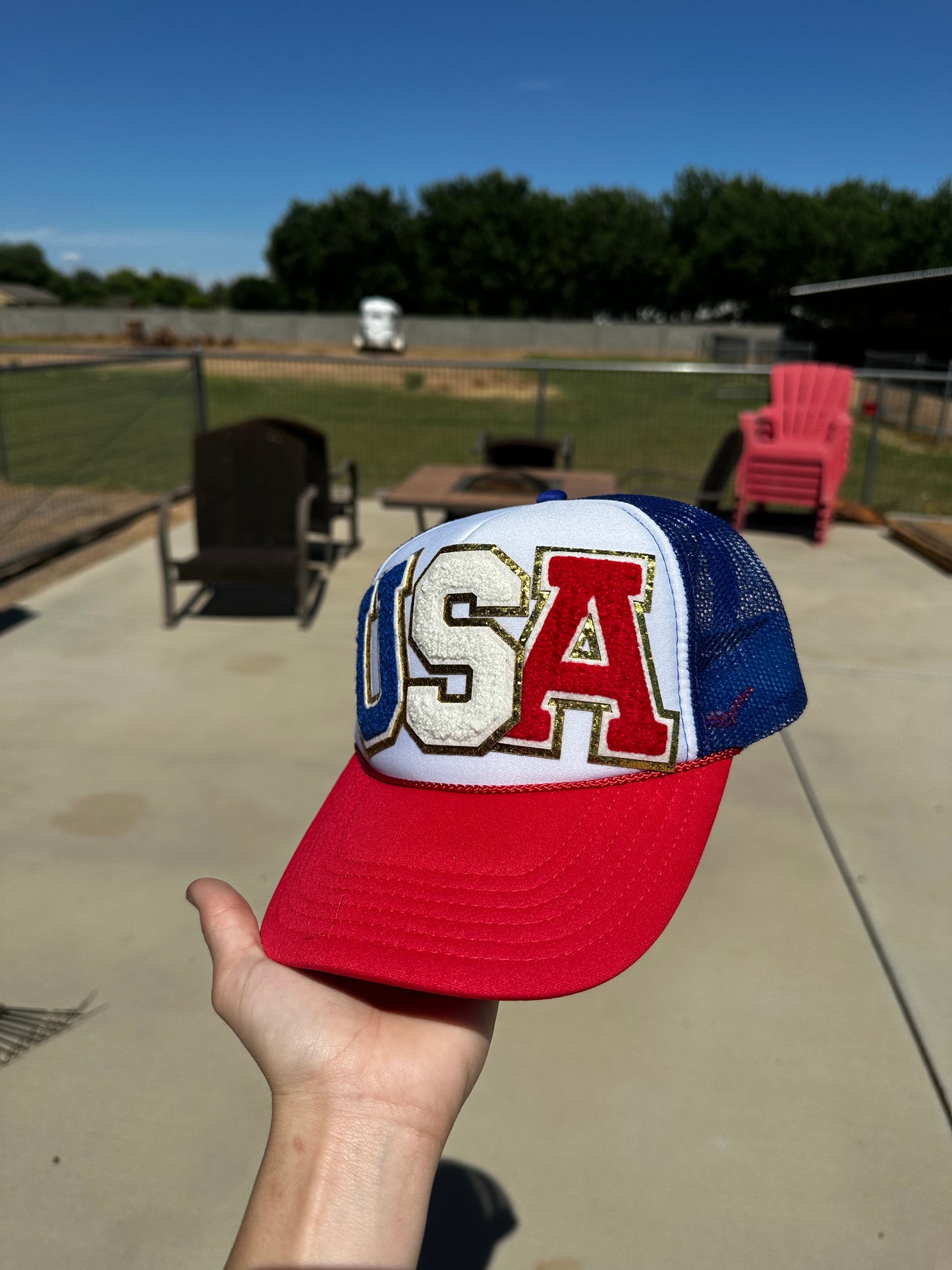 Red/White/Blue USA trucker