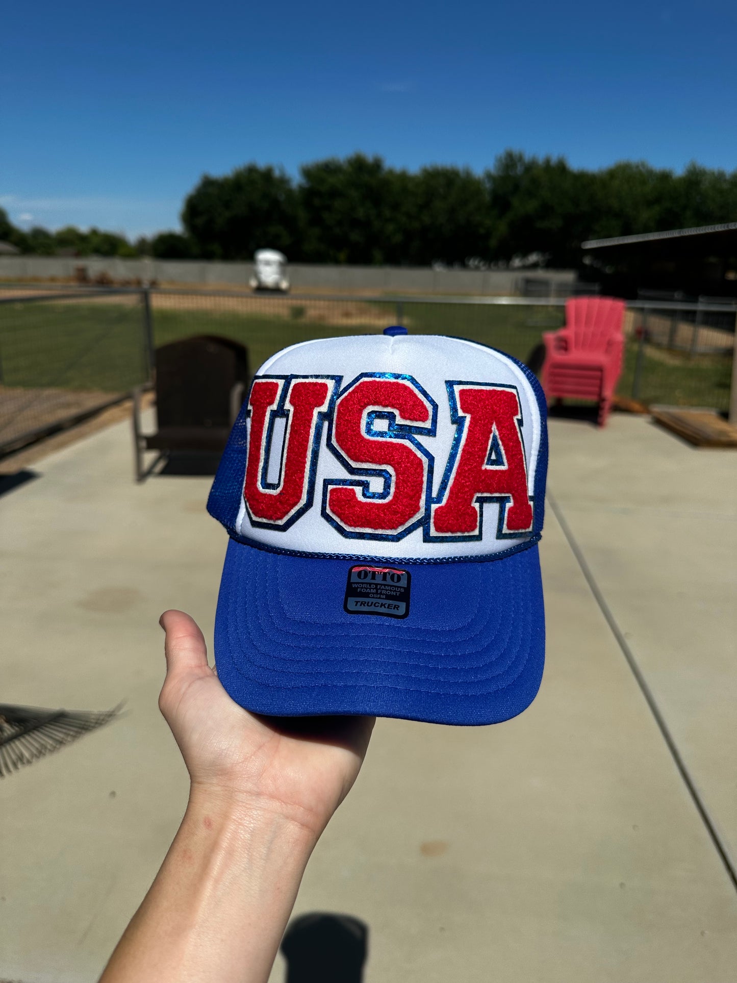 White/Blue USA trucker