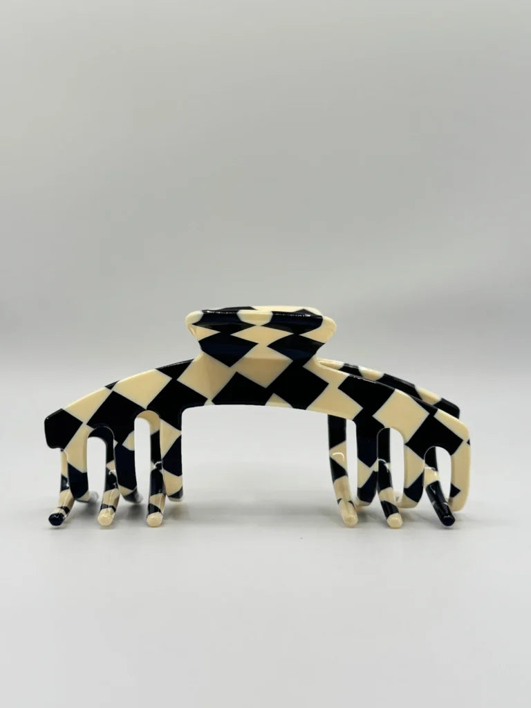 Tucker hat claw clips