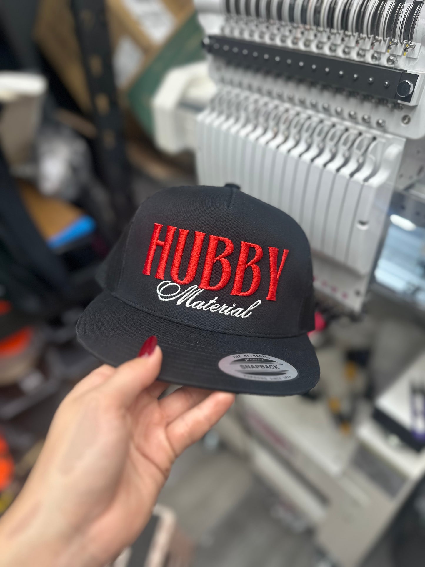 Hubby Material Puff embroidered hat