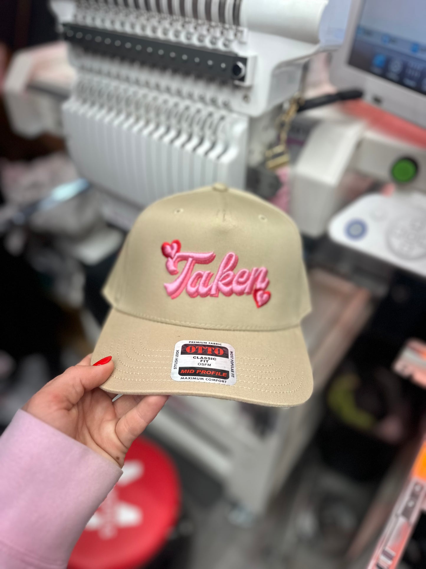 Taken puff embroidered hat