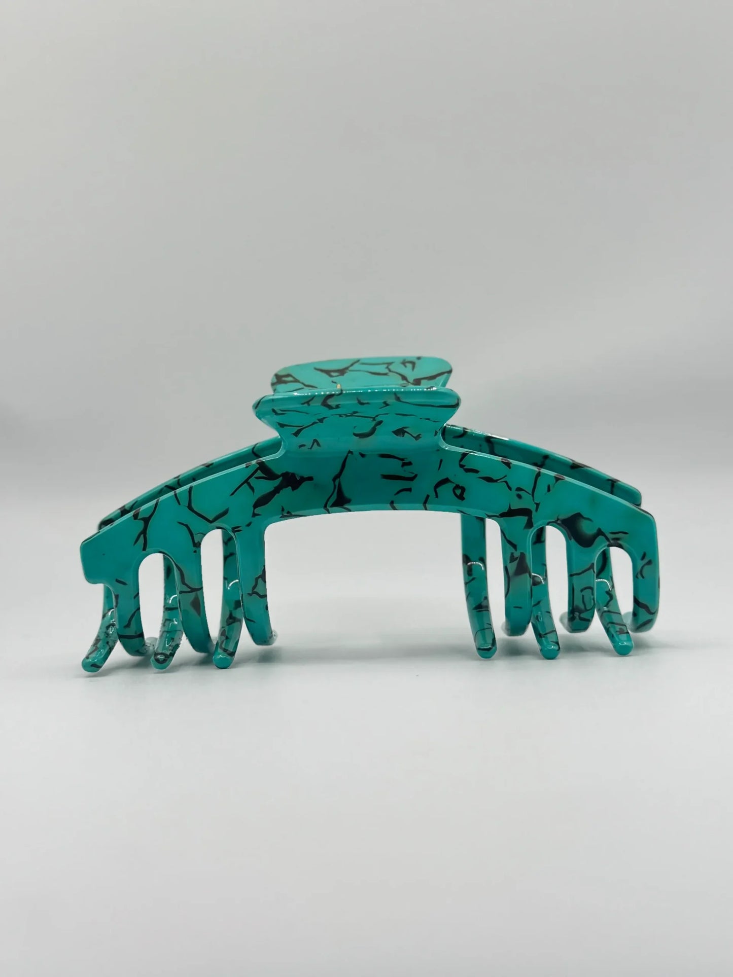 Tucker hat claw clips